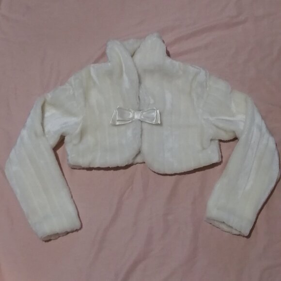 Luxurious and Elegant Faux Fur & Satin Girl's Bolero Jacket - Picture 2 of 8